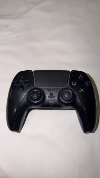 PLAYSTATION 5 CONTROLLER - BLACK - USED