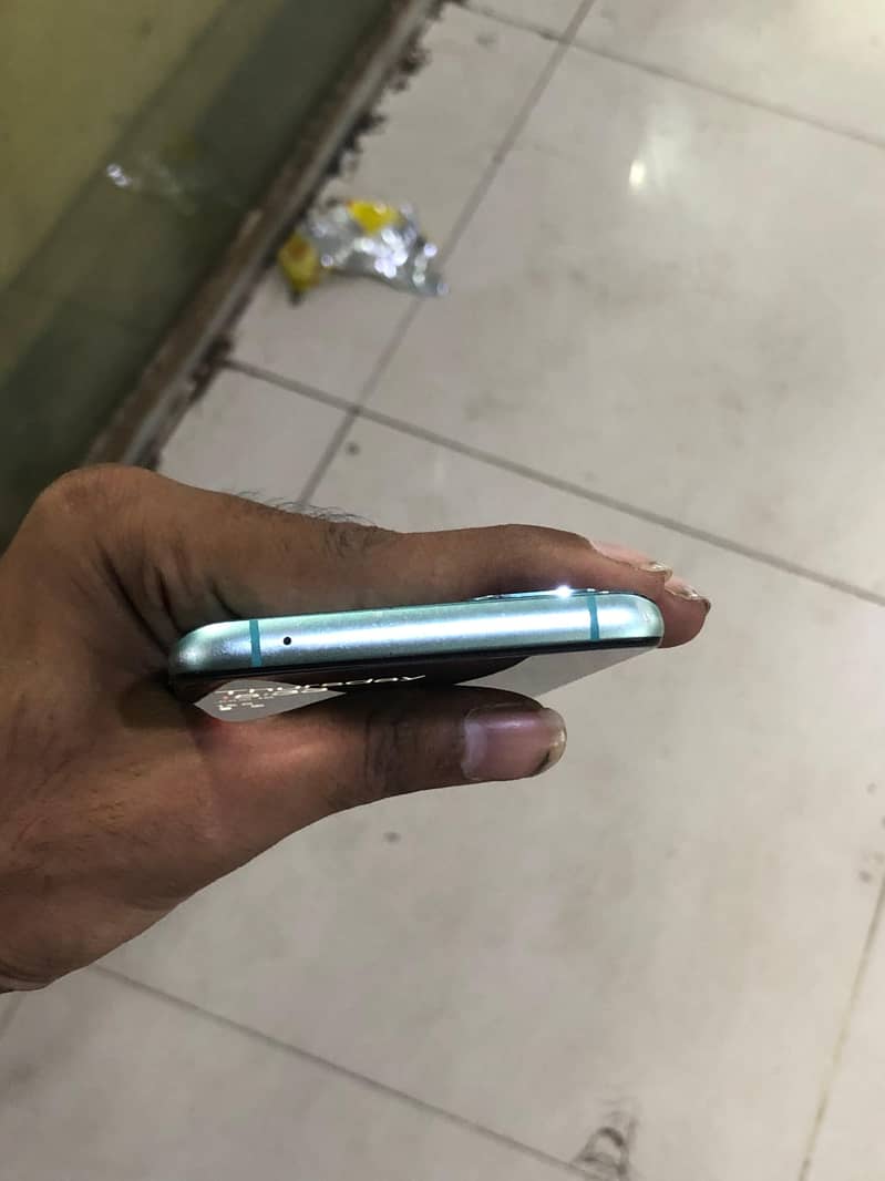 One Plus 8T 6