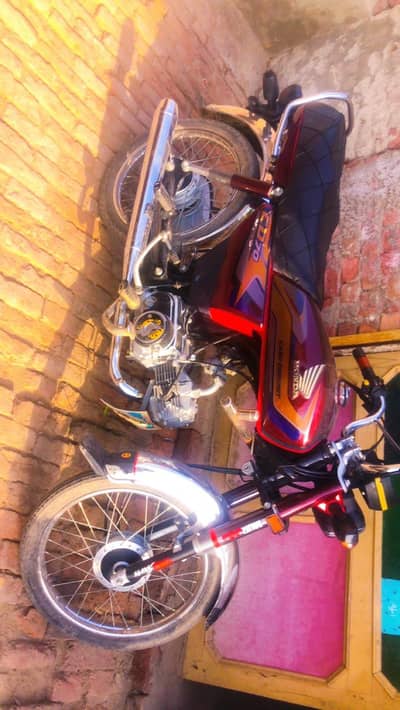 Honda cd 70 all ok original parts . 2025 paka model. locchundb arwna