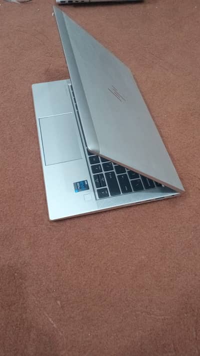 HP EliteBook 840 G8 | Core i7 11th Gen (Intel Evo) | 16GB RAM / 256GB