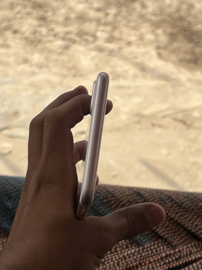Apple iPhone 7 Plus 4