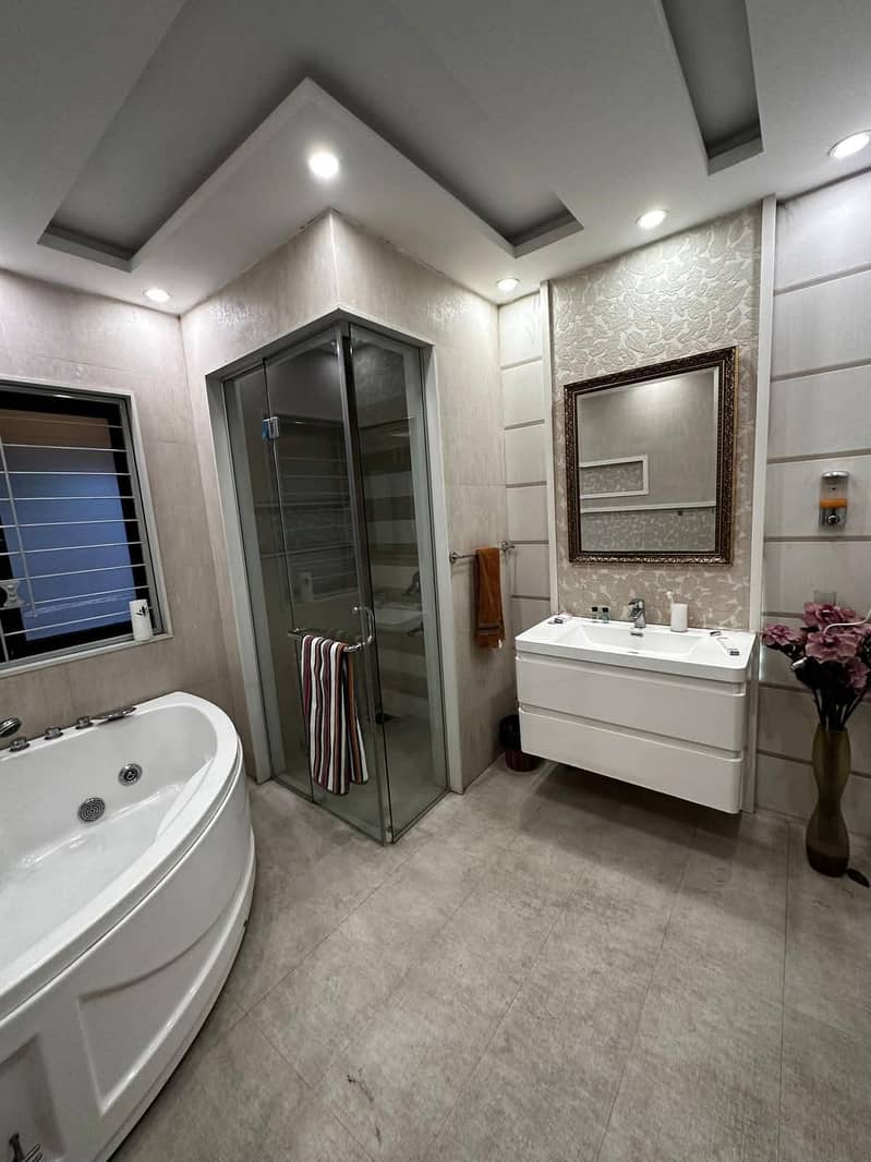 studio apartment 8