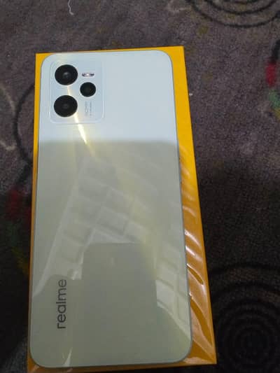 Realme C35