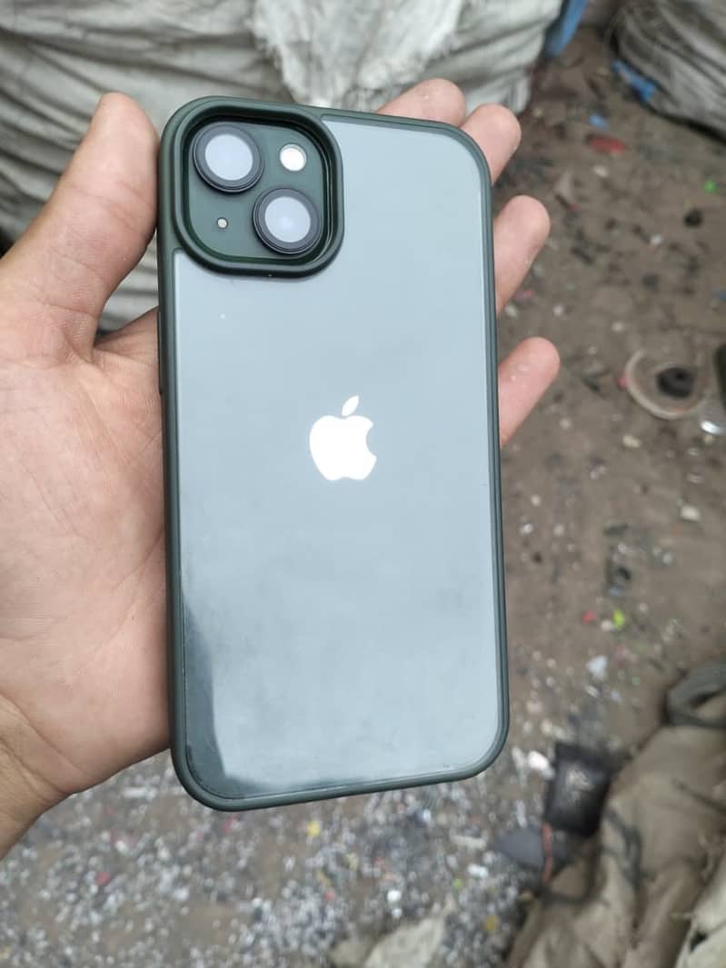 Apple iPhone 13 0