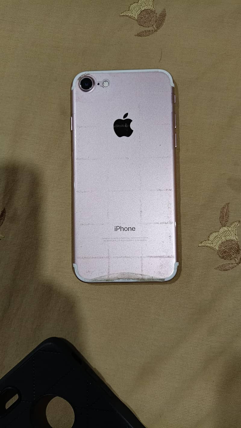Apple iPhone 7 1