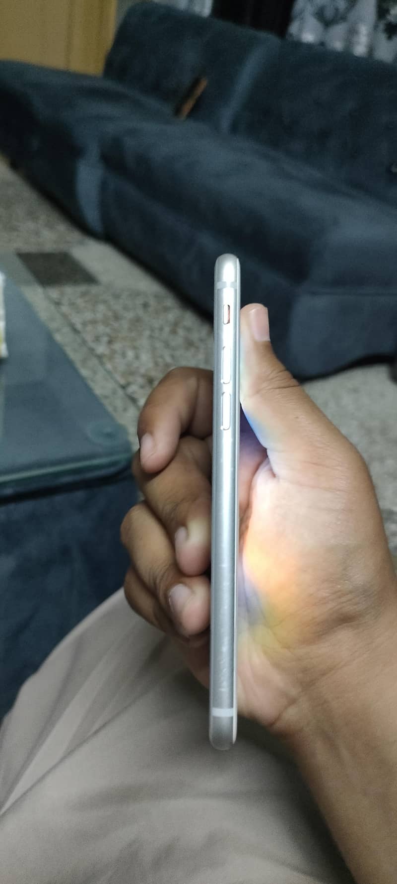 Apple iPhone 8 3