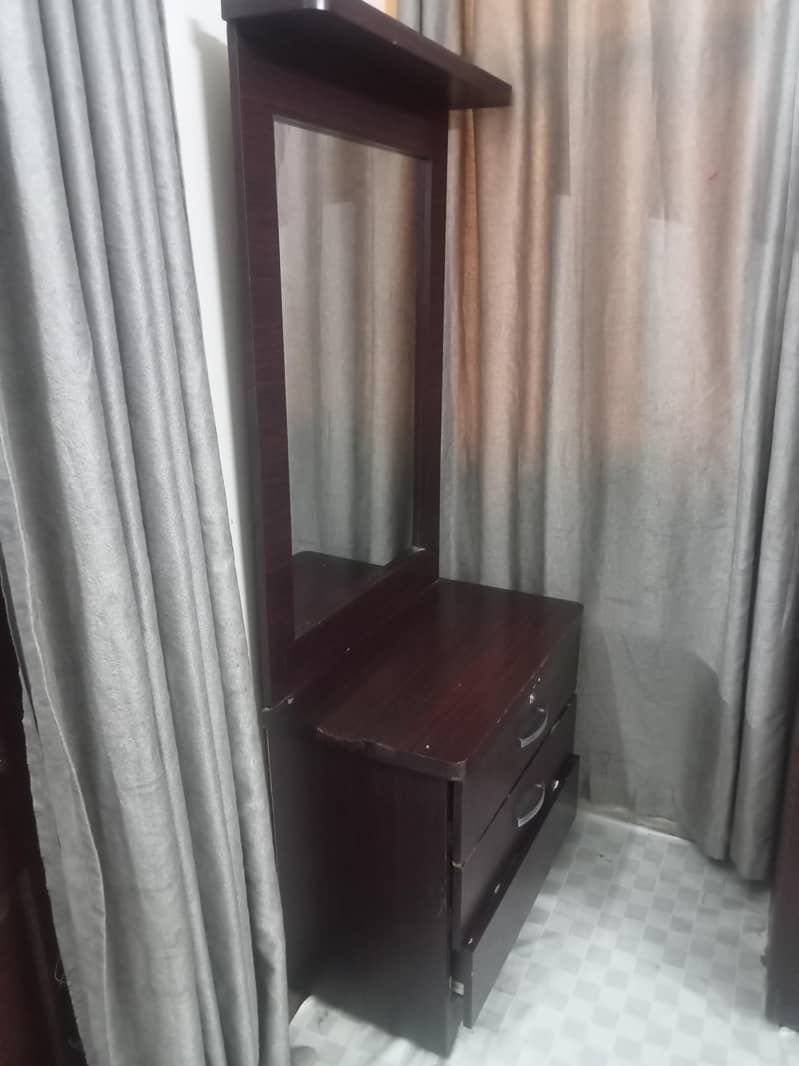 Dressing Table 2
