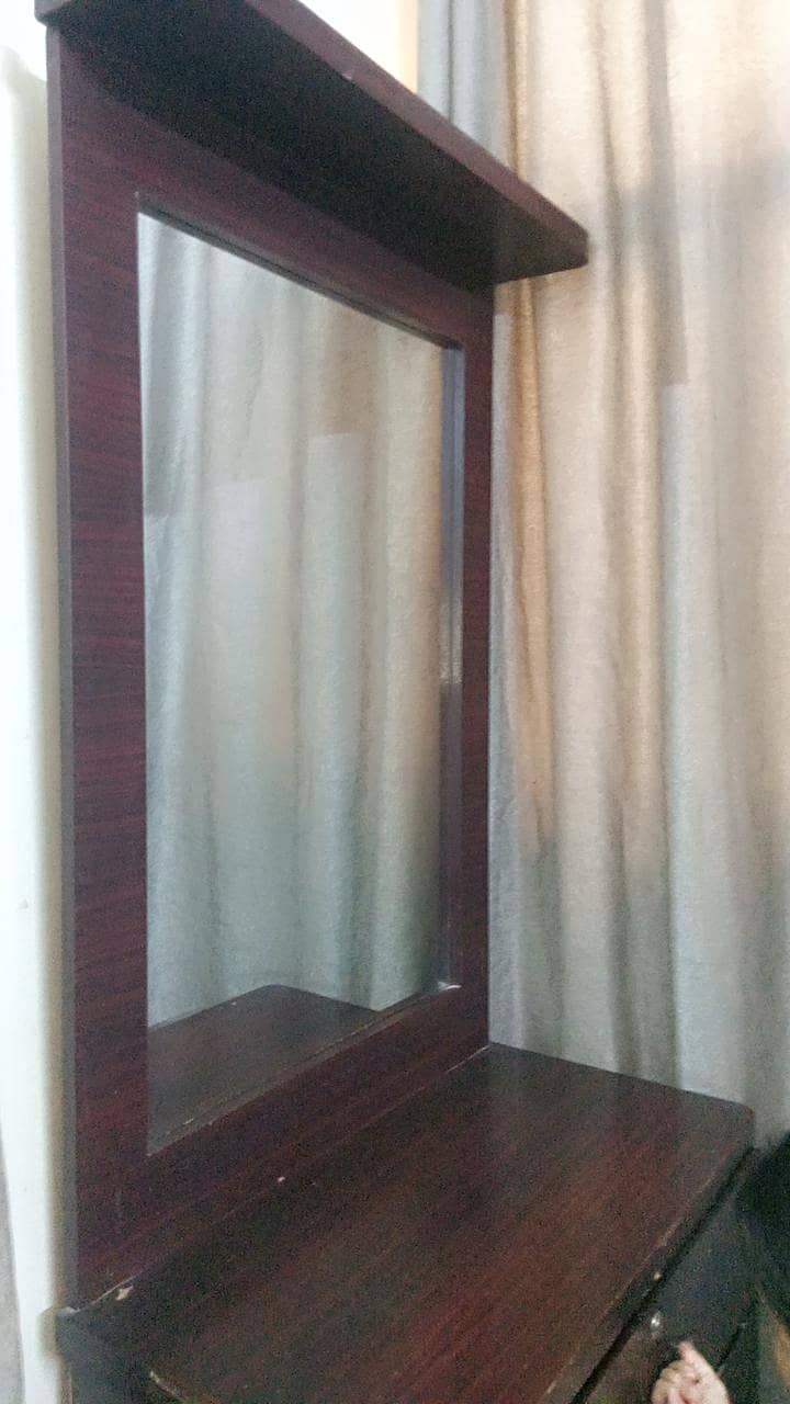 Dressing Table 3