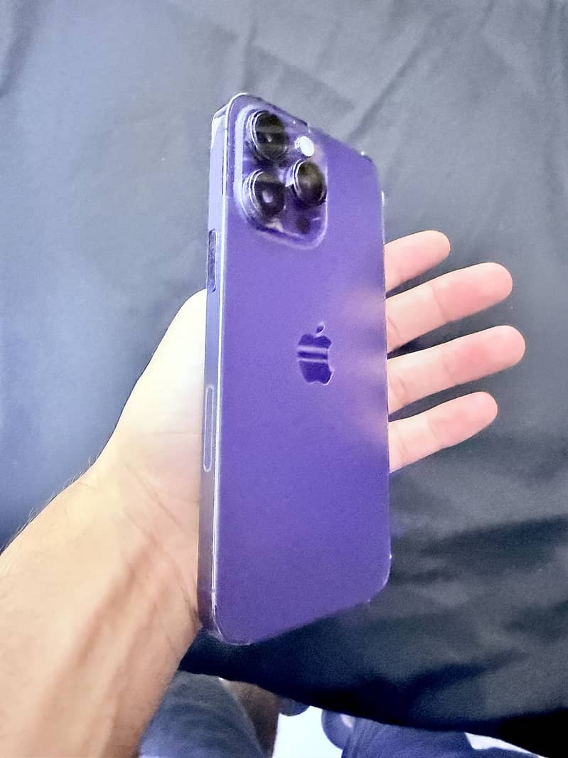 Apple iPhone 14 Pro Max 1