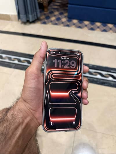 I phone 17 pro max just few days use