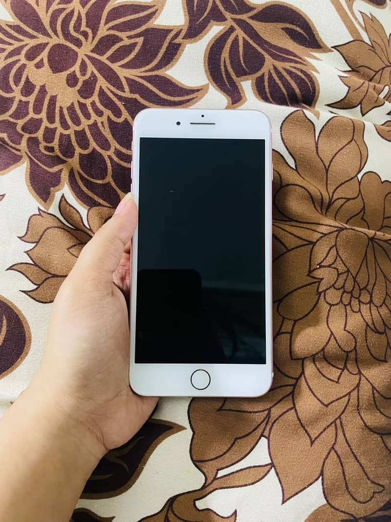 Apple iPhone 7 Plus 2