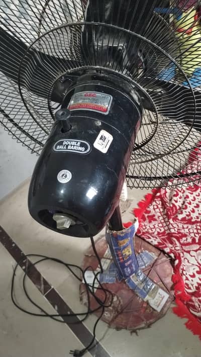 padestal fan Rs 12000