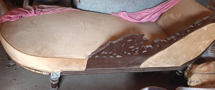 Dewan For Sale
