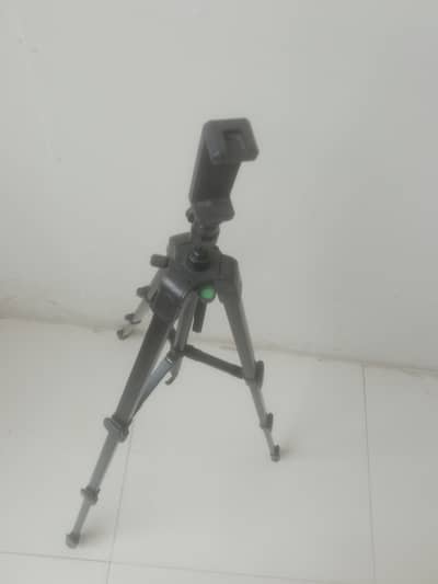 New tripod for sale 360° rotation