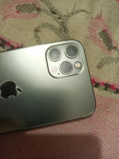 Apple iPhone 12 Pro