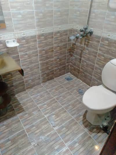 VIP beautiful 5 Marla portion is available for rent in sabzazar Lahore