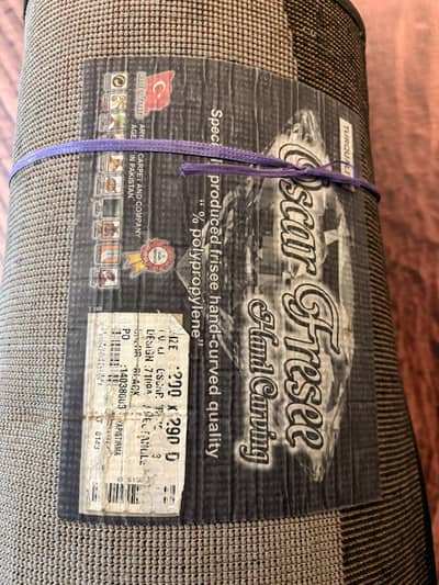 Carpet for sale 7*10 Ft