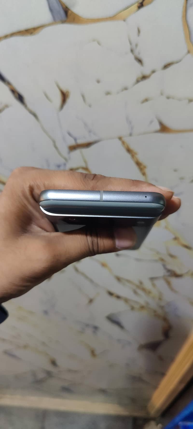 Google Pixel 8 3