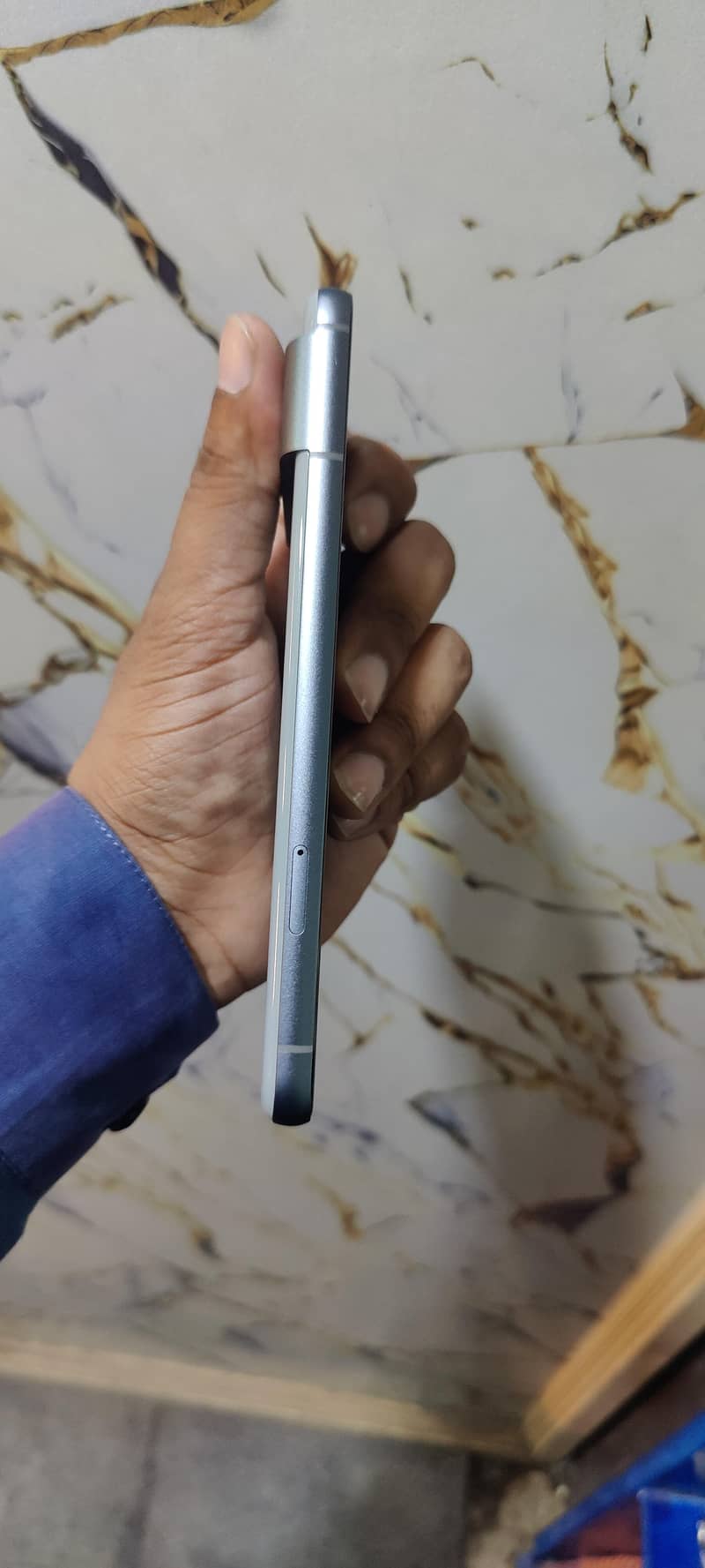 Google Pixel 8 5