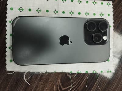 Apple iPhone 16 Pro titanium Black BH 100% cc40 256GB