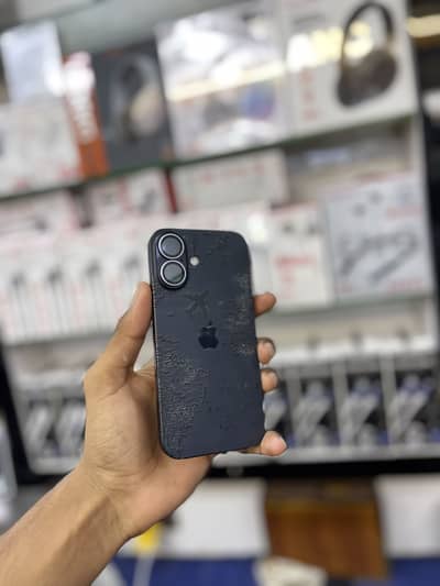 Apple iPhone 16