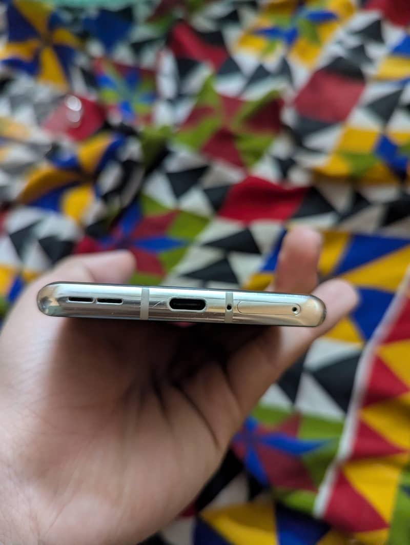 One Plus 8 5