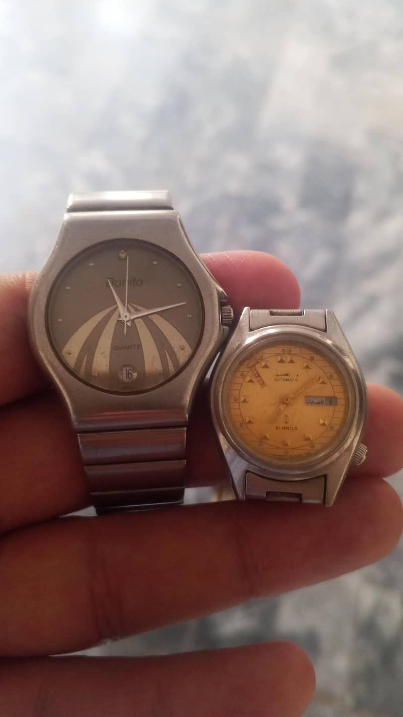 couple watch 0