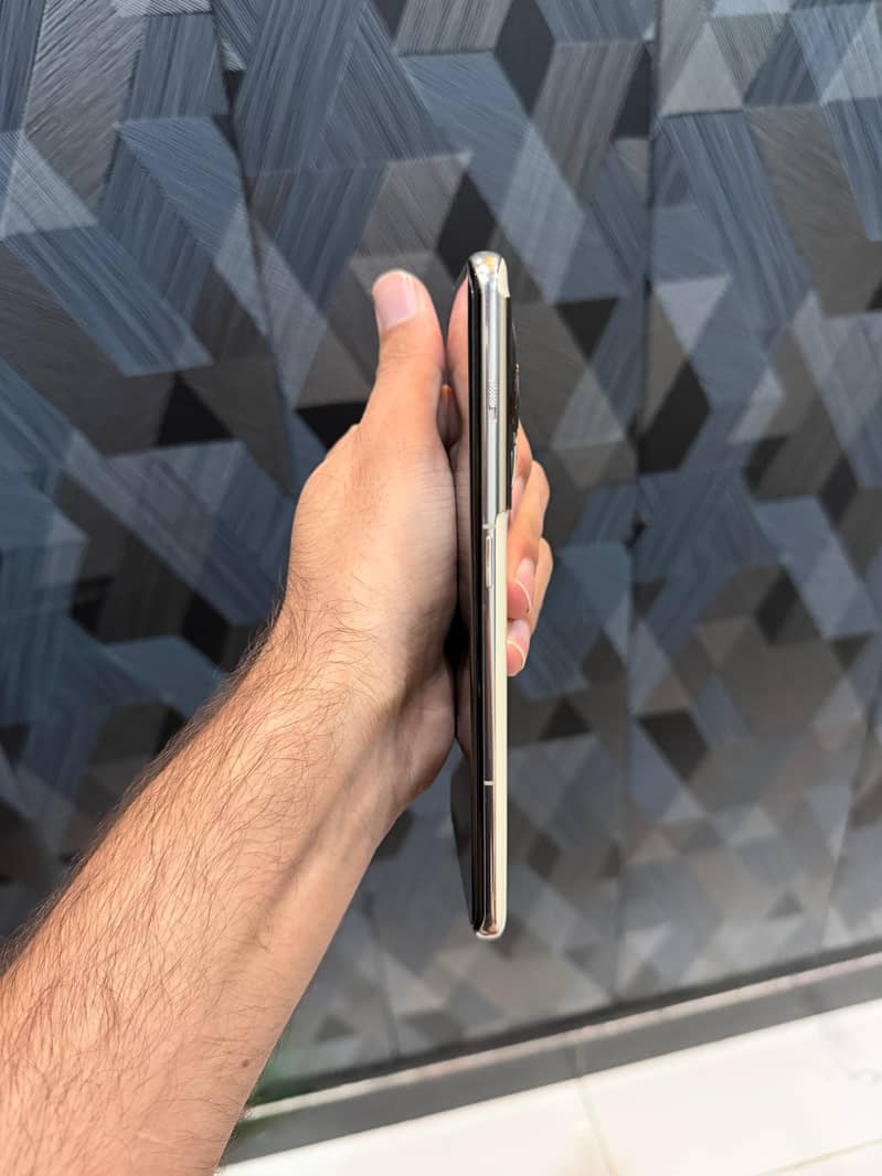 One Plus 11 2