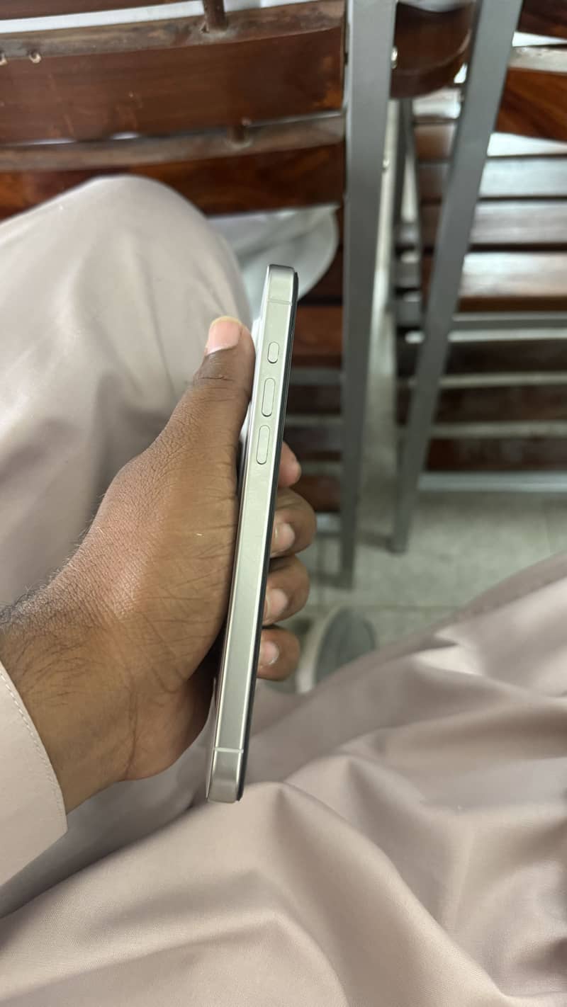 iPhone 15 pro max 1