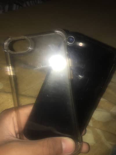 Apple iPhone 7