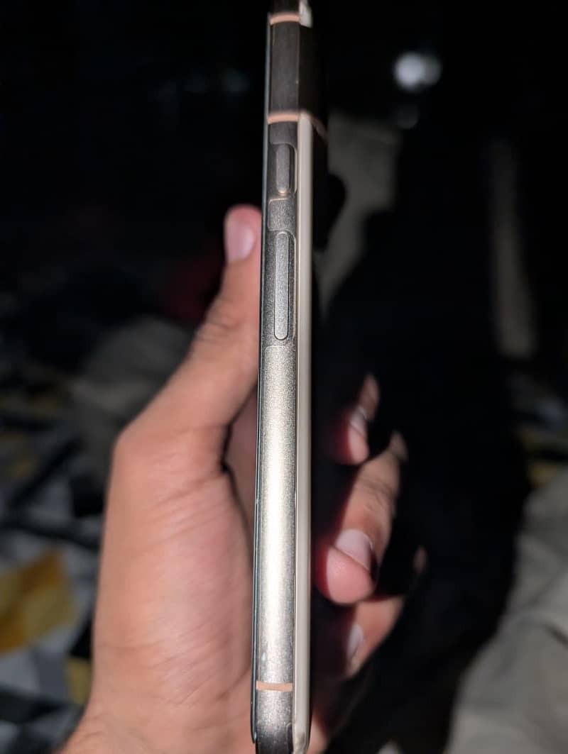 Google Pixel 8 2