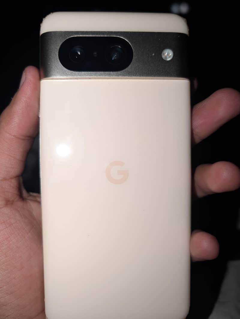 Google Pixel 8 3