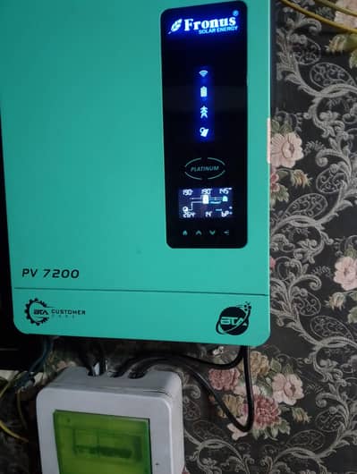 Fronus solar energy pv7200