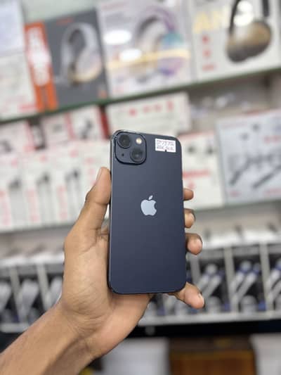Apple iPhone 13