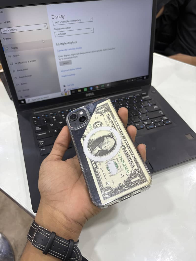Apple iPhone 14 plus 3