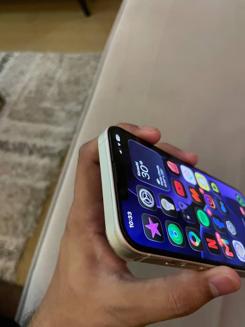 Apple iPhone 13 1