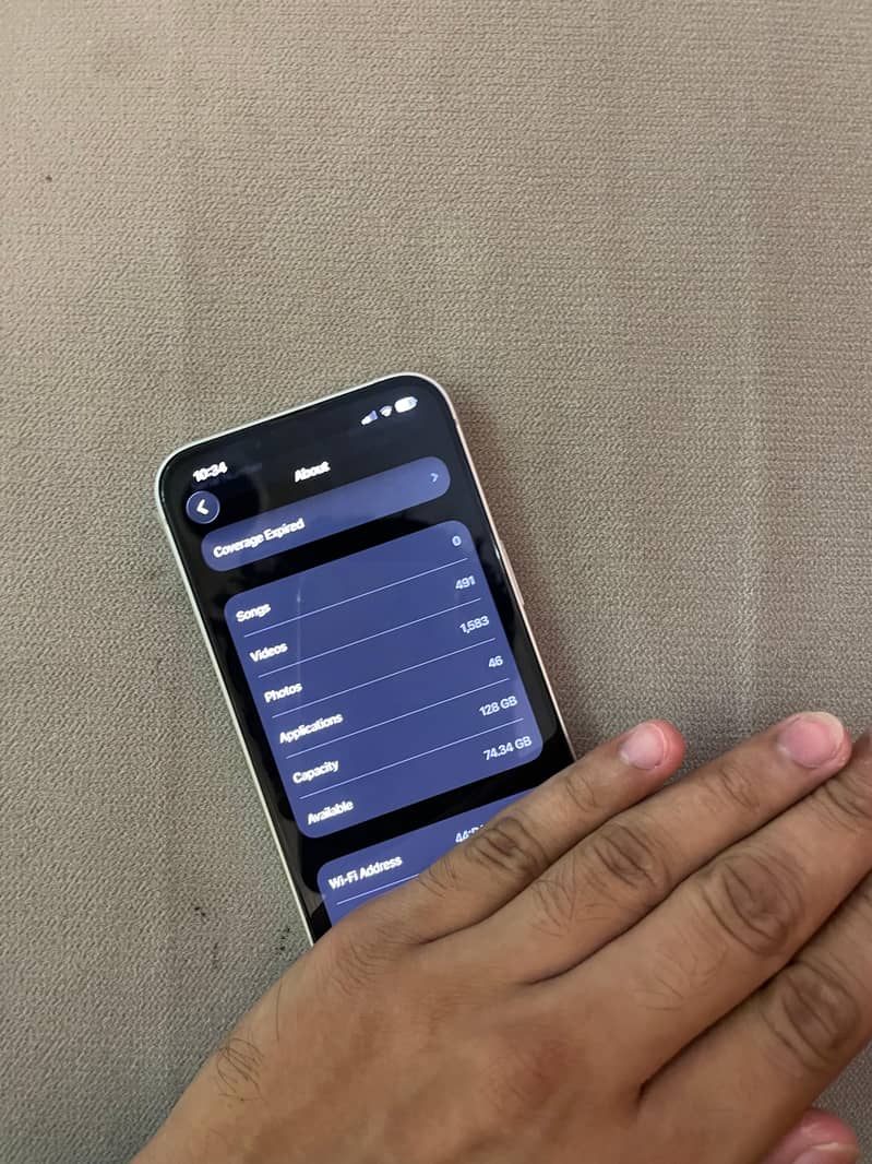 Apple iPhone 13 2