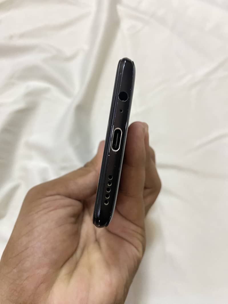 One Plus 6T 4