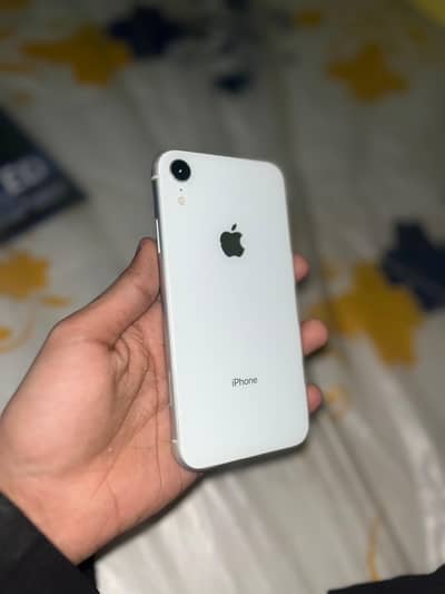 Apple iPhone XR