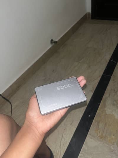 Infinix wireless power bank