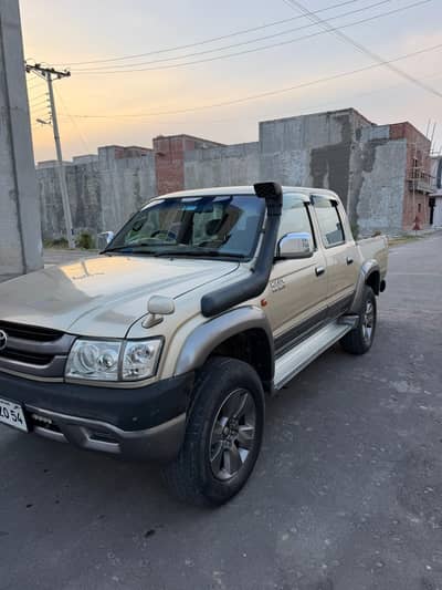Toyota Hilux 2003
