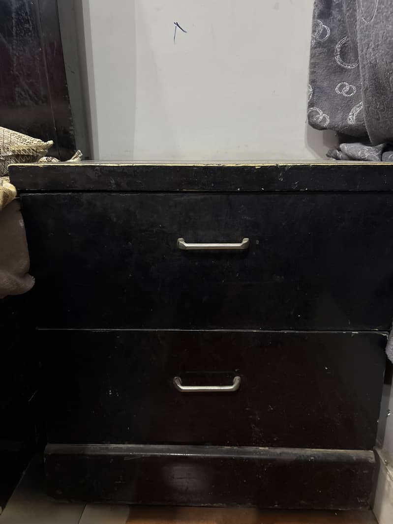 Side tables 0