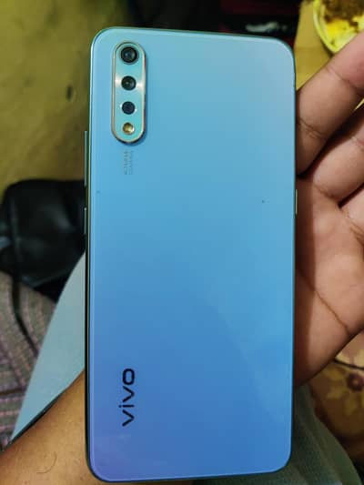 Vivo S1