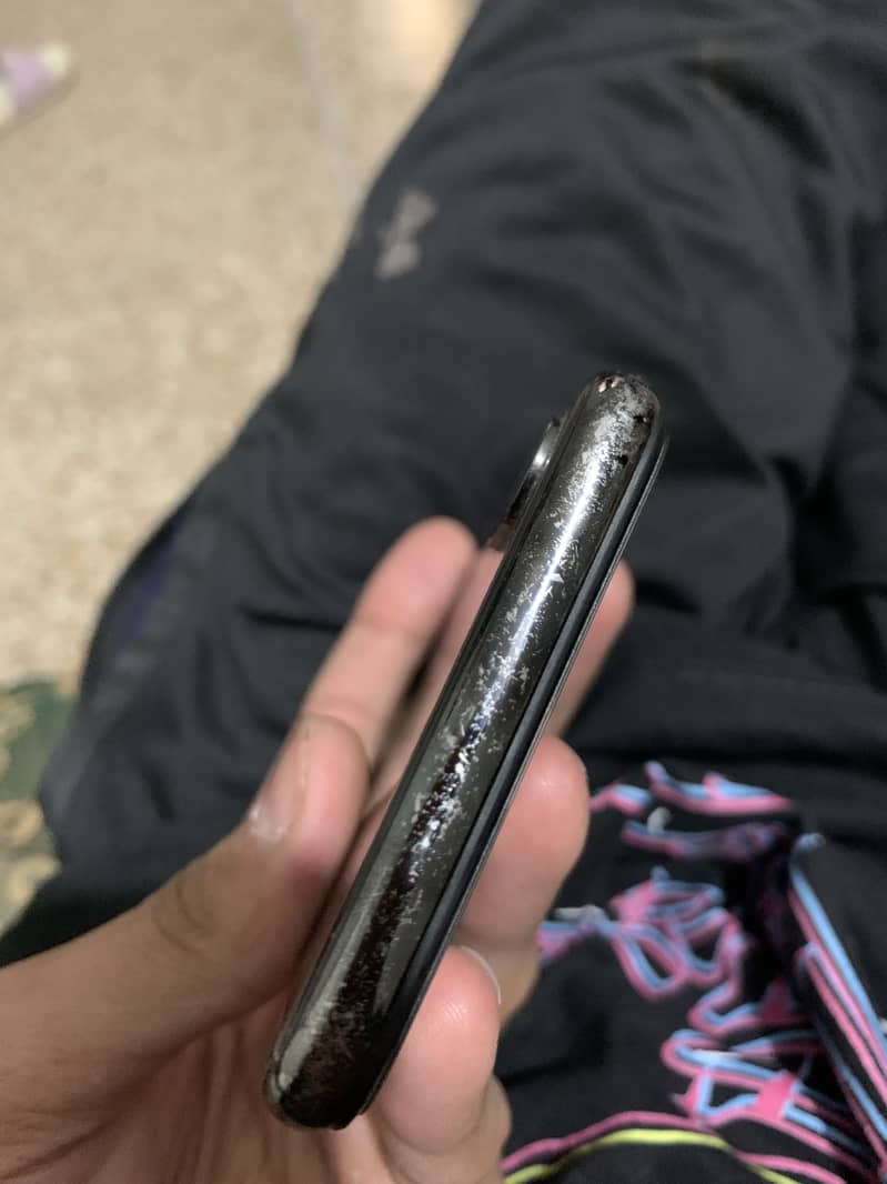 Apple iPhone X 2