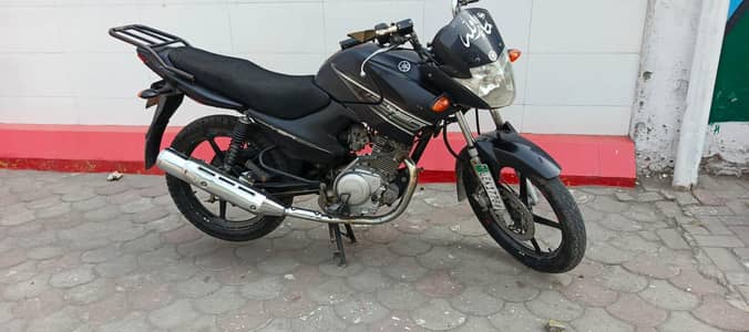 Yamaha ybr 2015 model