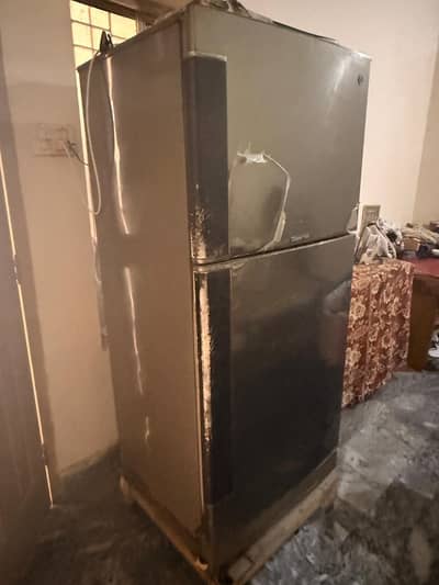 PEL FULL SIZE REFRIGERATOR
