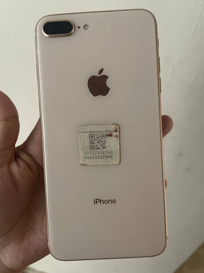 Apple iPhone 8 Plus 2