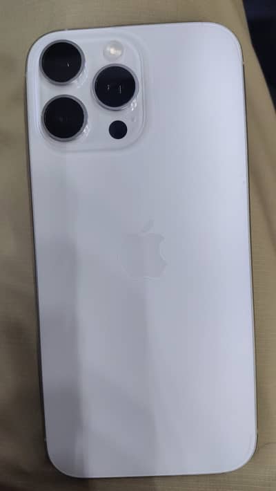 Apple iPhone 16 Pro Max