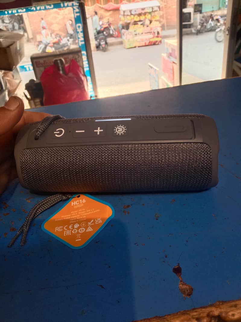 hoco portable speaker 0
