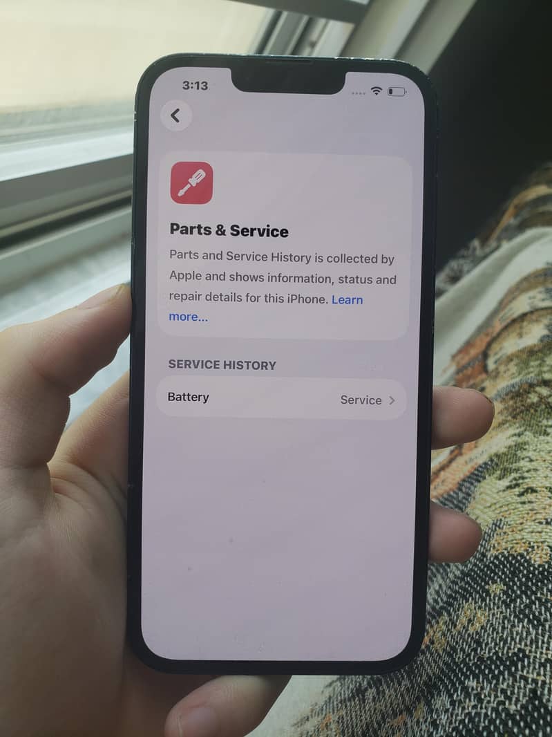 Apple iPhone 13 8